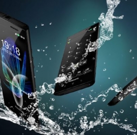 Panasonic Eluga: il cellulare waterproof