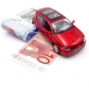 Assicurazione RC auto italiana in lieve calo, ma si può fare di più