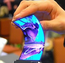 Smartphone Samsung con display flessibile presentato al CES di Las Vegas