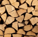 Stufe alimentate a pellet per il riscaldamento invernale nelle abitazioni.