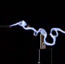 Il Nokia Lumia 925 dall'energia del fulmine