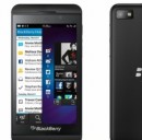 A sinistra il Blackberry Z10