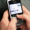 3 italia e Facebook: accordo per sms gratis dal social