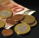 Prestiti in calo a luglio e crescono i tassi d'interesse